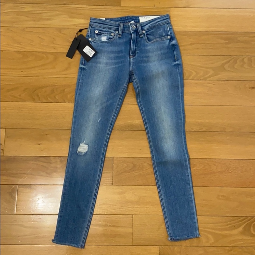 Rag and bone mid rise skinny jeans size 23 new